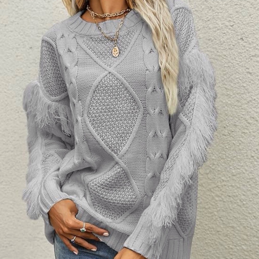 Light Blue Cable Knit Sweater with Fringe
H-45